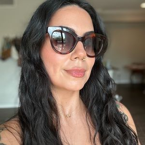 Marc by Marc Jacobs sunglasses in brown tortoise